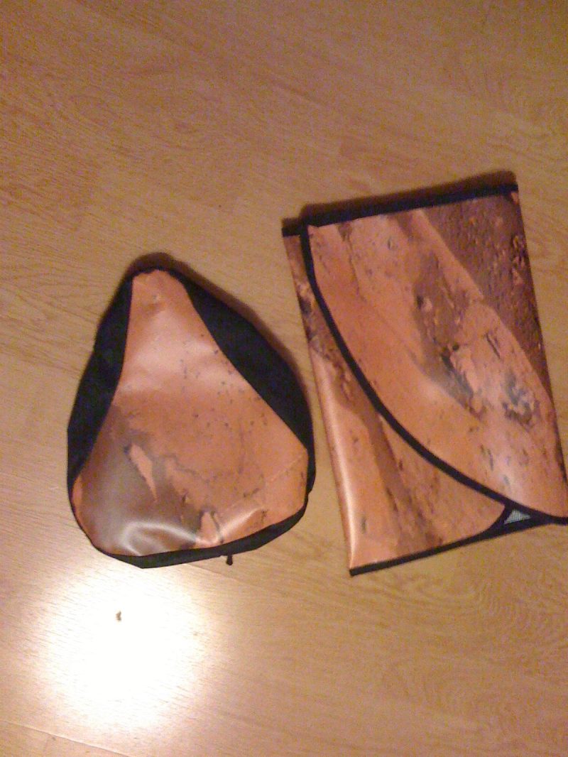 couvre selle porte docu mars