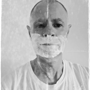 M.V-04-Autoportrait-2024_01_26-10_56_13-UTC-