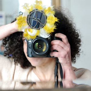 Portrait-avec-objet-Tournesol-Karine-Niemand